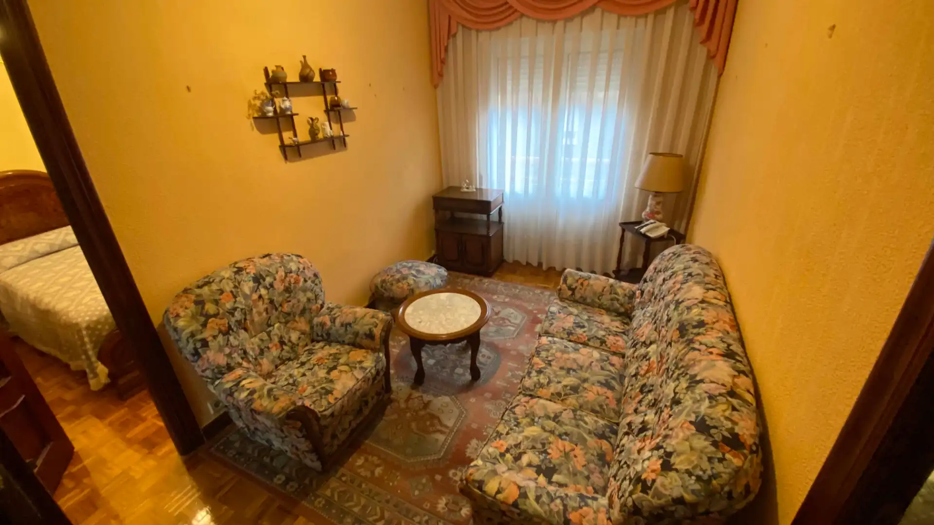 Living room of Flat for sale in San Martín del Rey Aurelio  with Parquet flooring, Storage room and Furnished