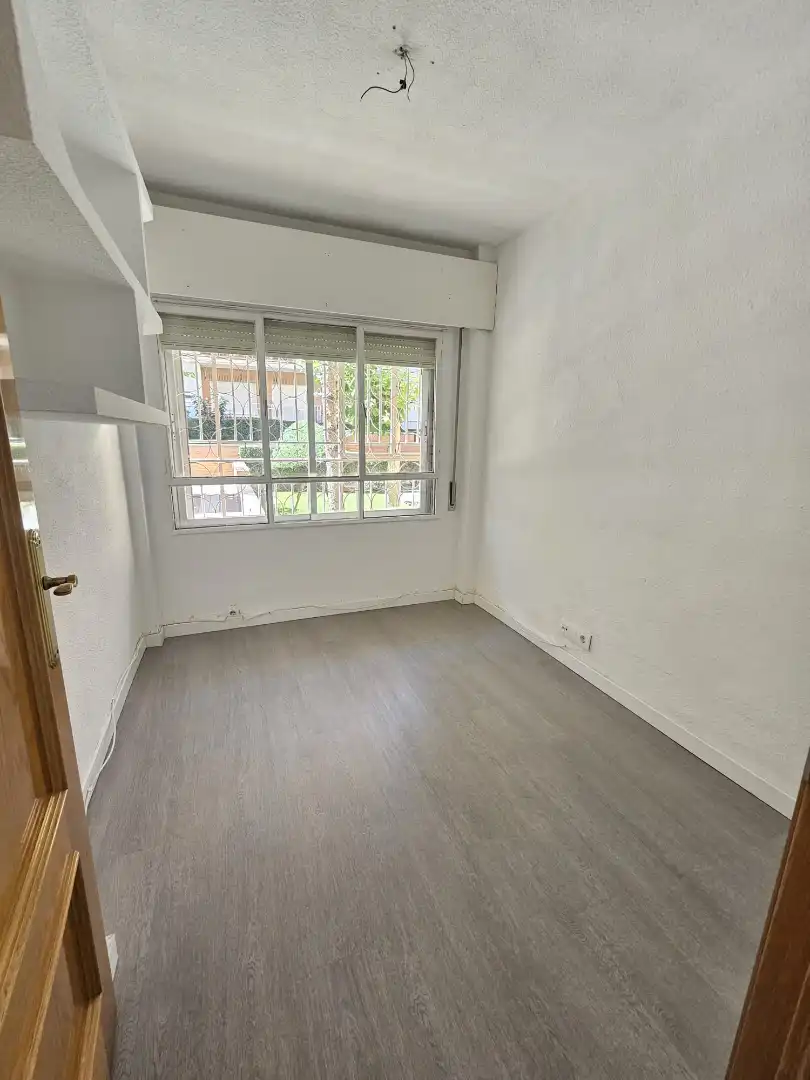 Habitación de Piso en venta en Alcobendas con Calefacción, Terraza y Trastero
