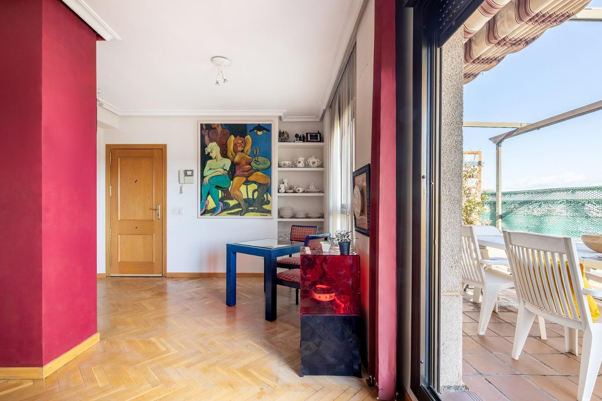 Sala de estar de Piso en venta en  Madrid Capital con Aire acondicionado, Calefacción y Jardín privado