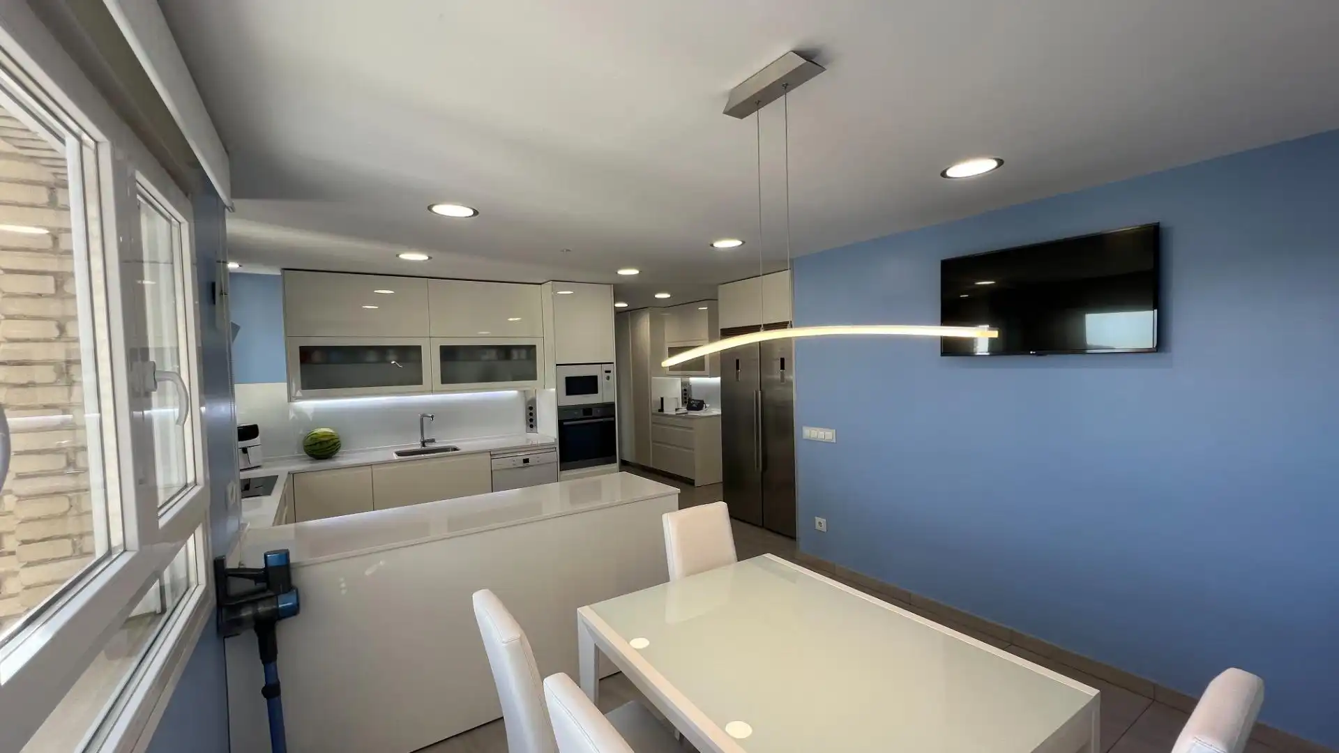 Kitchen of Flat for sale in Madrid  with Air Conditioner, Heating and Parquet flooring