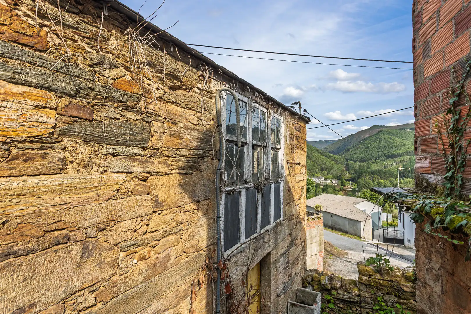 Vista exterior de Finca rústica en venda en Ribeira de Piquín