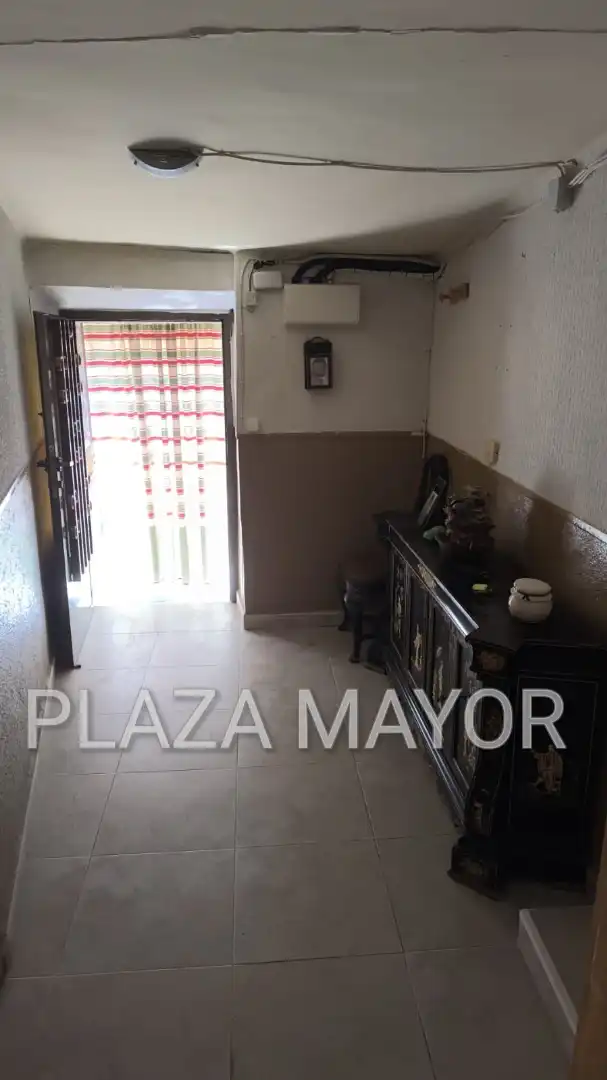 Houses for sale in Zarapicos  with Furnished