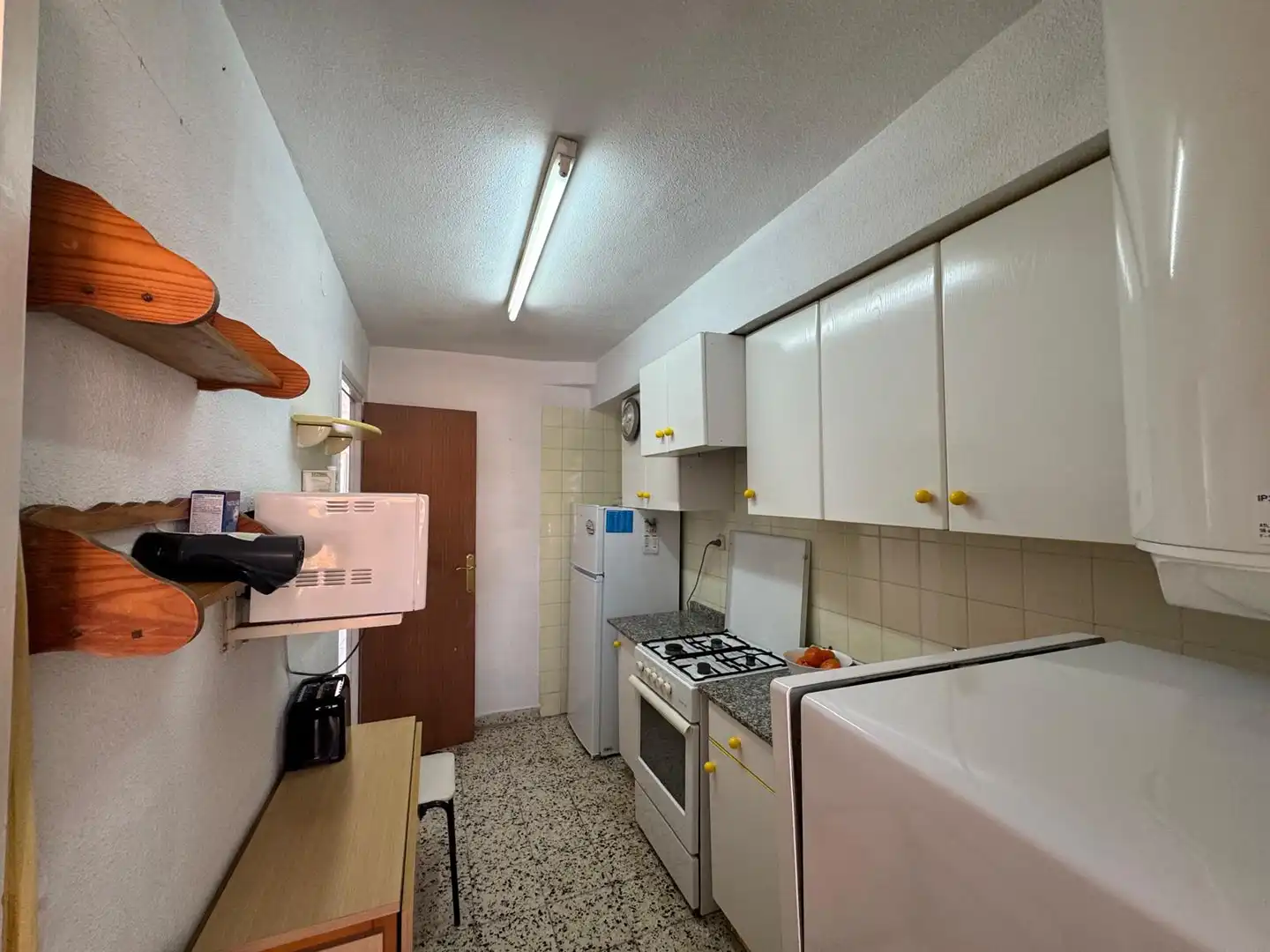 Kitchen of Apartments for rent in El Campello  with Terrace, Furnished and Oven