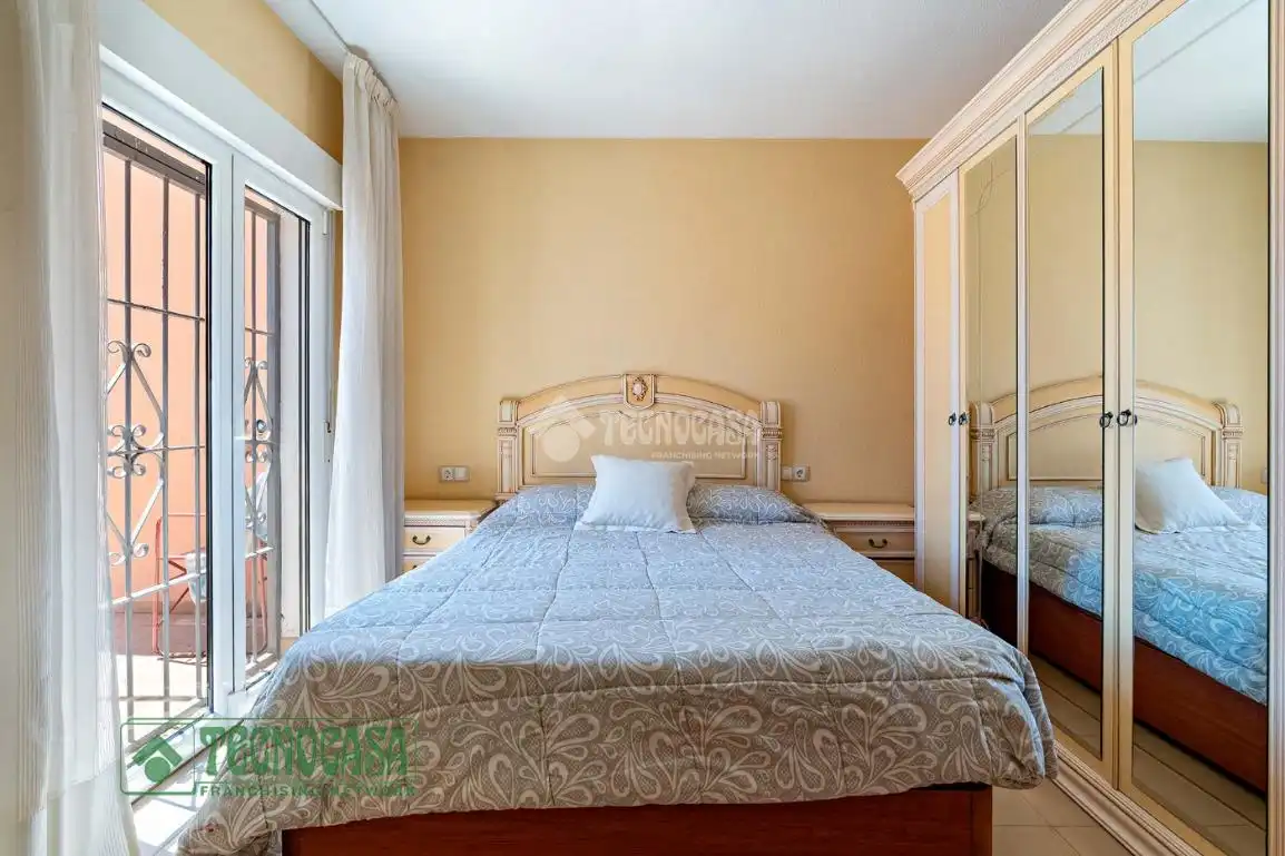 Habitación de Casa adosada en venta en Roquetas de Mar