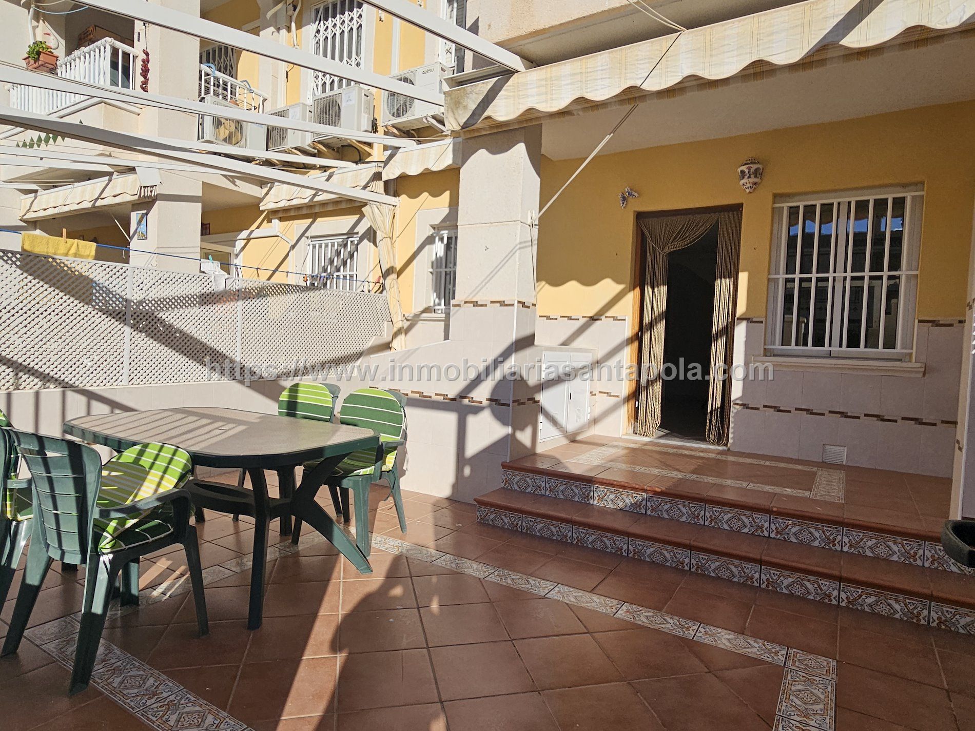 Vista exterior de Casa o xalet en venda en Santa Pola amb Aire condicionat, Terrassa i Traster