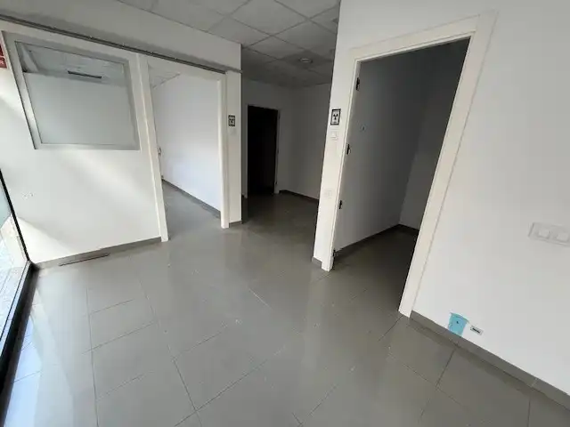 Local commercial à louer à Sant Celoni, imagen 7
