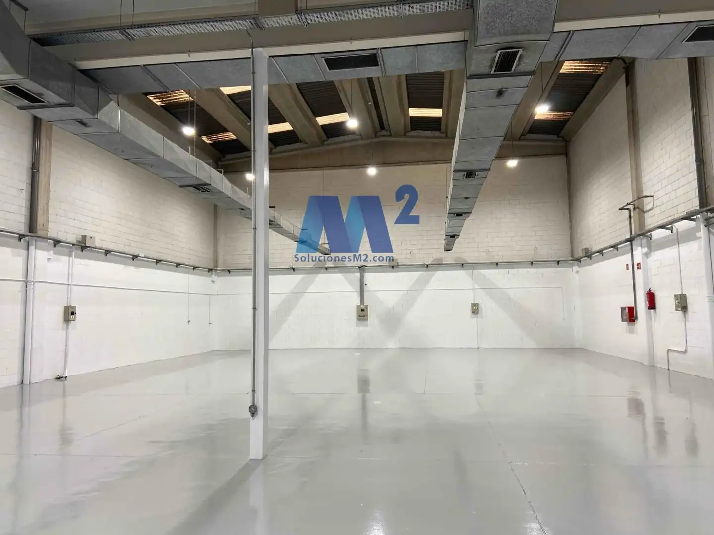 Fabrikhallen zur Miete in Alcobendas