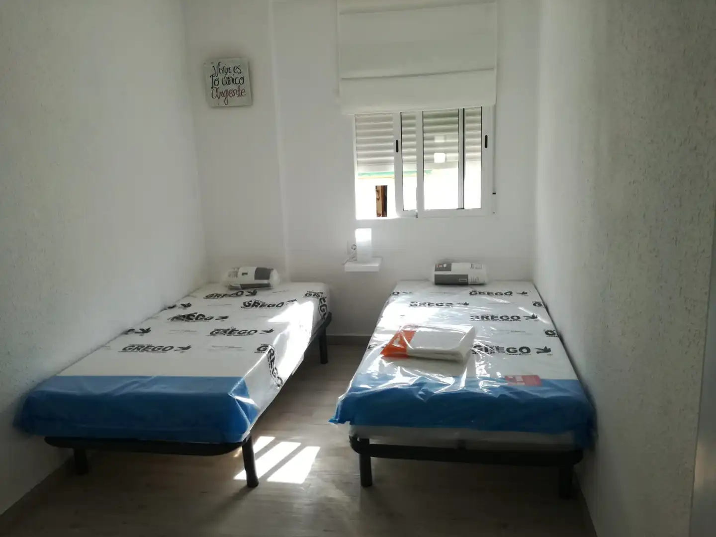 Bedroom of Flat for sale in Valencia  with Air Conditioner, Parquet flooring and Furnished