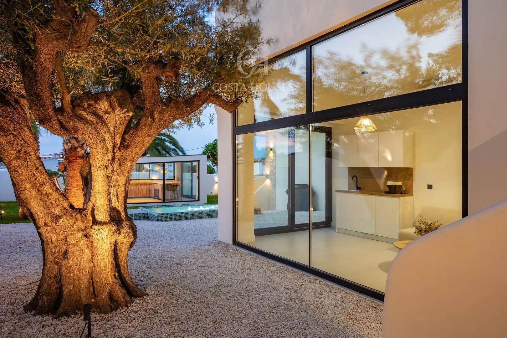 Terrace of Houses for sale in Jávea / Xàbia  with Air Conditioner, Heating and Private garden