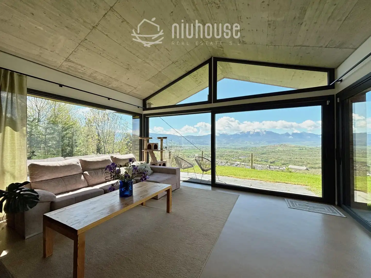 Sala de estar de Casa o chalet en venta en Enveitg