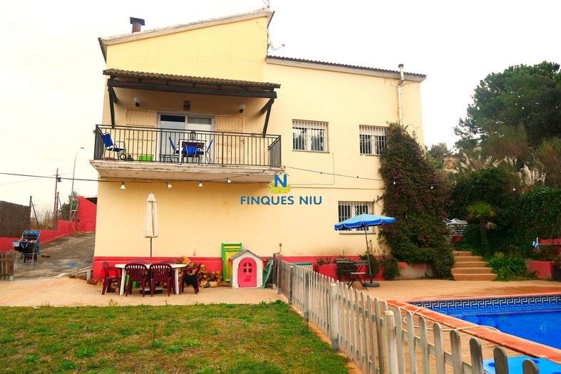 Vista exterior de Casa o xalet en venda en Lloret de Mar amb Calefacció