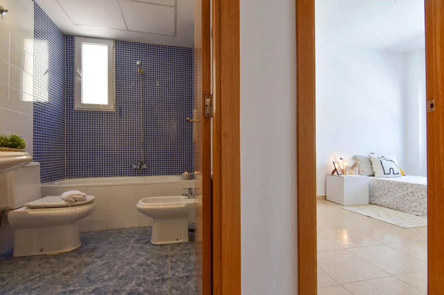 Bathroom of Detached homes for sale in Emperador  with Heating, Terrace and Balcony