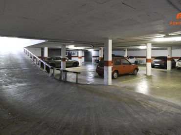 Aparcamiento en venta en La Bisbal d'Empordà