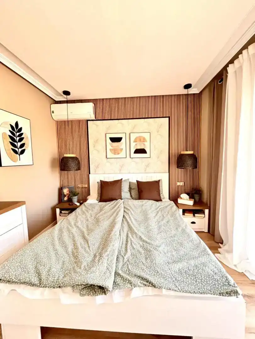 Habitación de Dúplex en venta en Orihuela con Aire acondicionado, Jardín privado y Amueblado