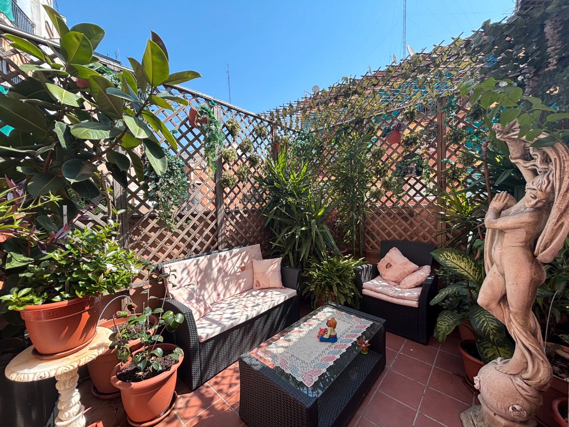 Terrace of House or chalet for sale in Badalona  with Air Conditioner, Heating and Private garden