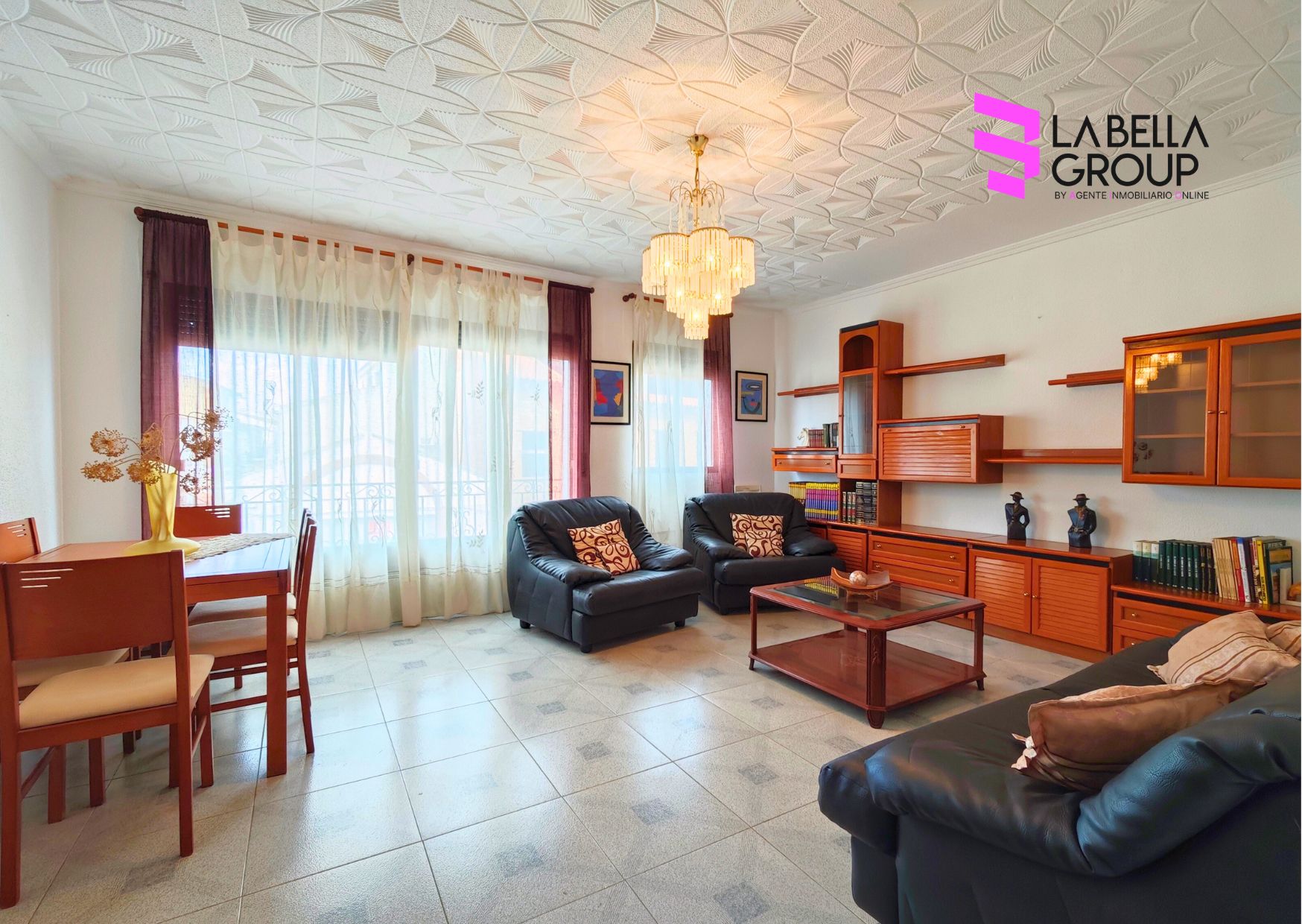 Sala d'estar de Pis en venda en El Viso amb Aire condicionat, Terrassa i Balcó