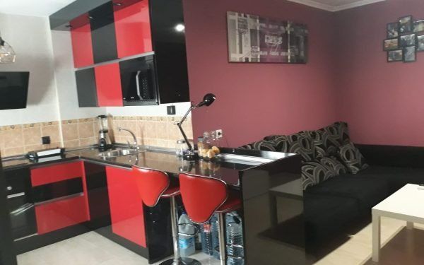Cuina de Planta baixa en venda en Quintanar de la Orden amb Parquet i Moblat