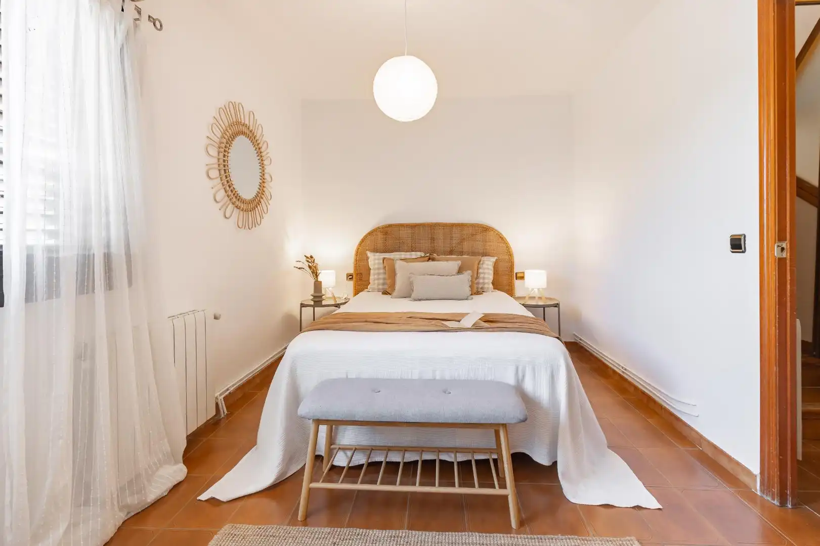Habitación de Casa adosada en venta en Paterna con Calefacción, Jardín privado y Terraza