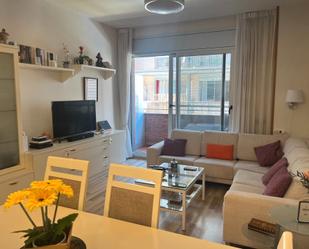 Sala d'estar de Pis en venda en Castelldefels amb Aire condicionat, Calefacció i Parquet