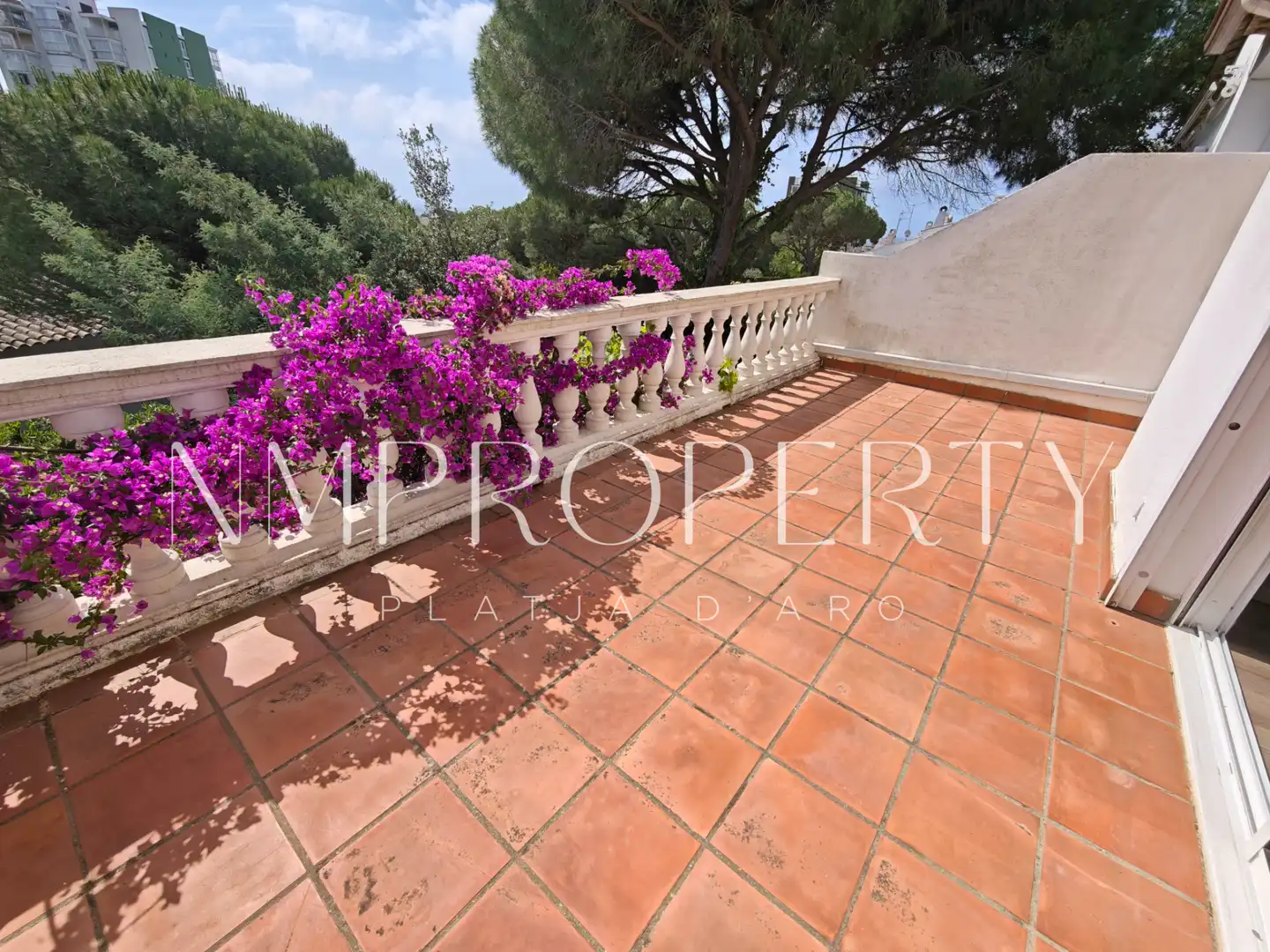 Garten von Einfamilien-Reihenhaus zum Verkauf in Castell d'Aro, Platja d'Aro i s'Agaró mit Heizung, Privatgarten und Parkett