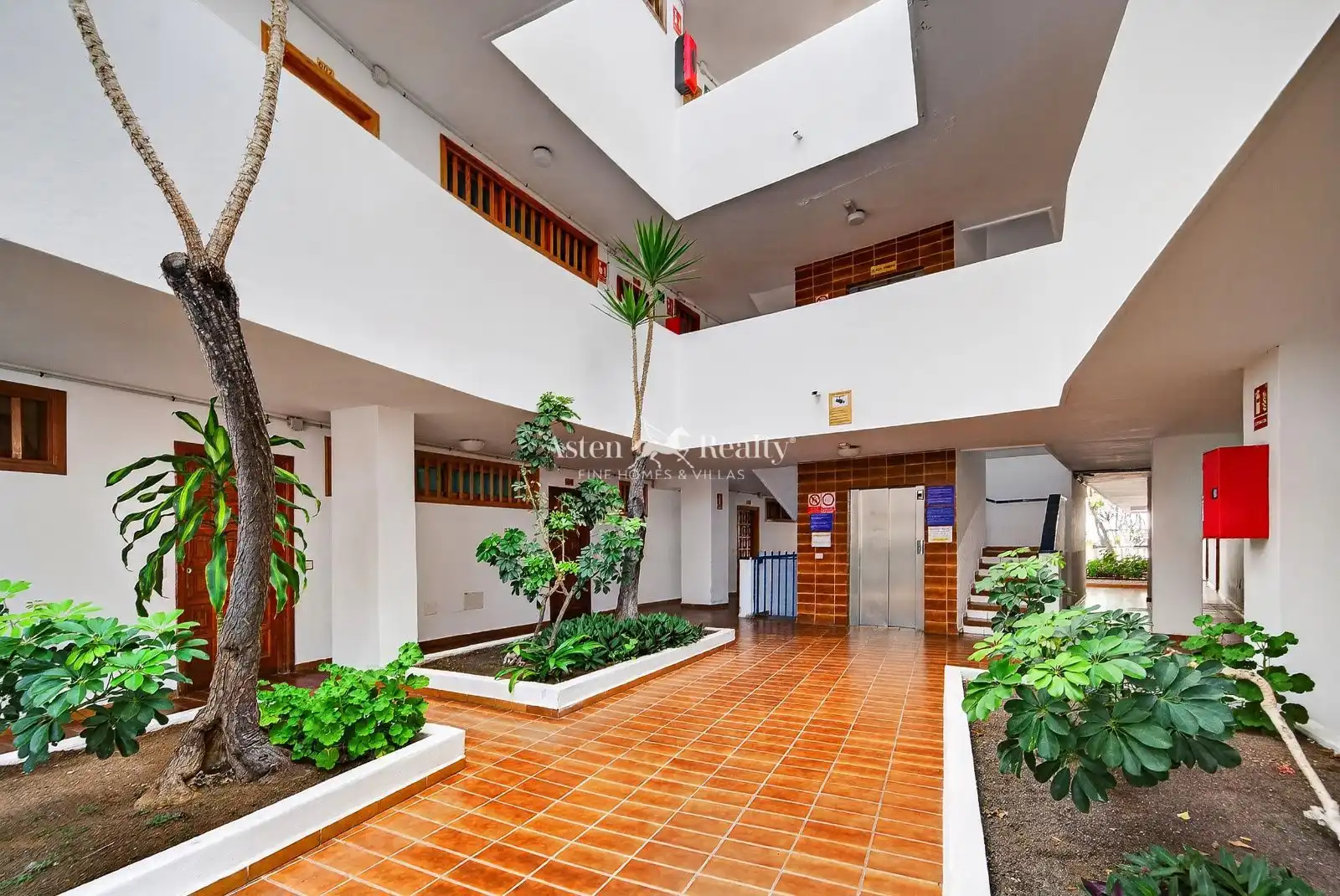 Apartament en venda en Adeje amb Aire condicionat, Terrassa i Piscina
