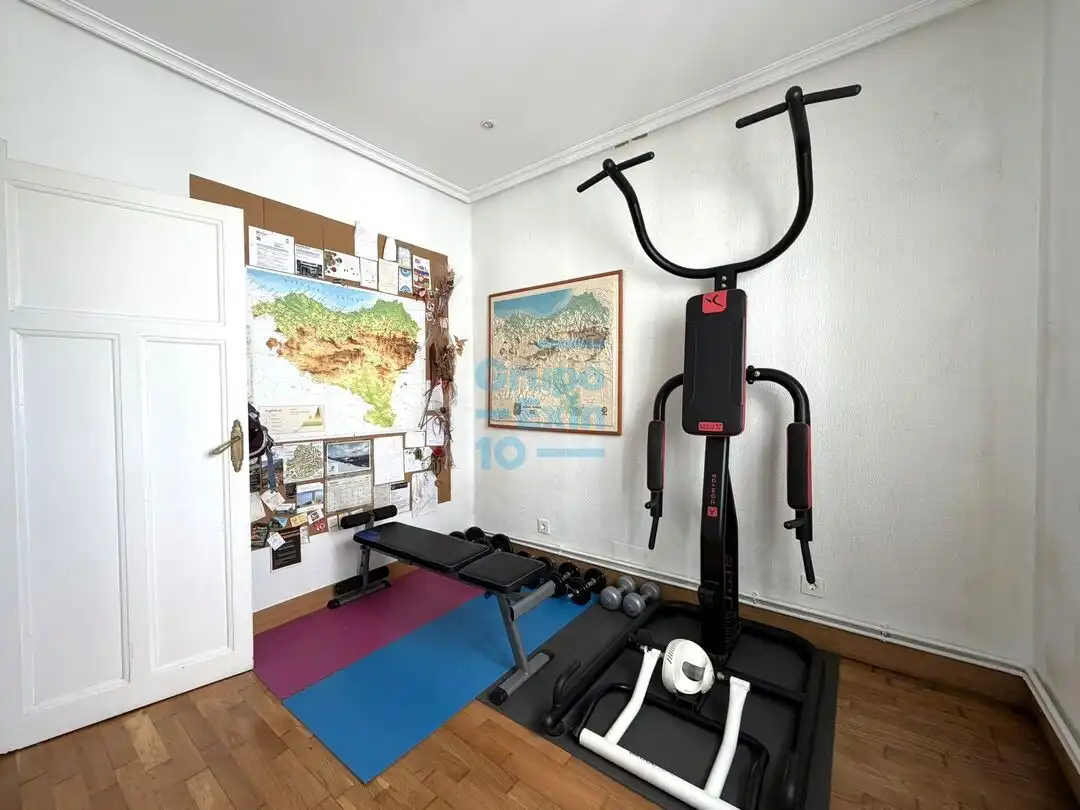 Habitación de Piso en venta en Donostia - San Sebastián  con Calefacción