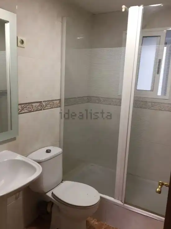 Badezimmer von Wohnung zur Miete in Alaquàs mit Balkon