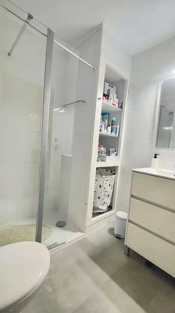 Badezimmer von Dachboden zum Verkauf in Santa Cruz de Tenerife mit Möbliert, Balkon und Internet