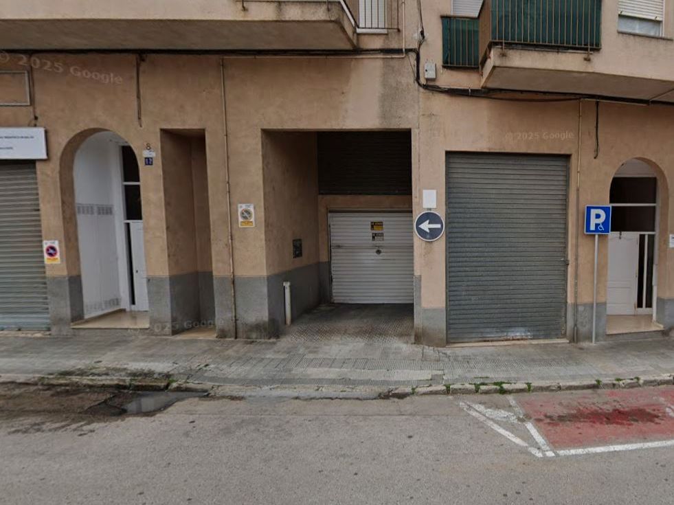 Parkplatz von Garage miete in El Vendrell mit Alarm