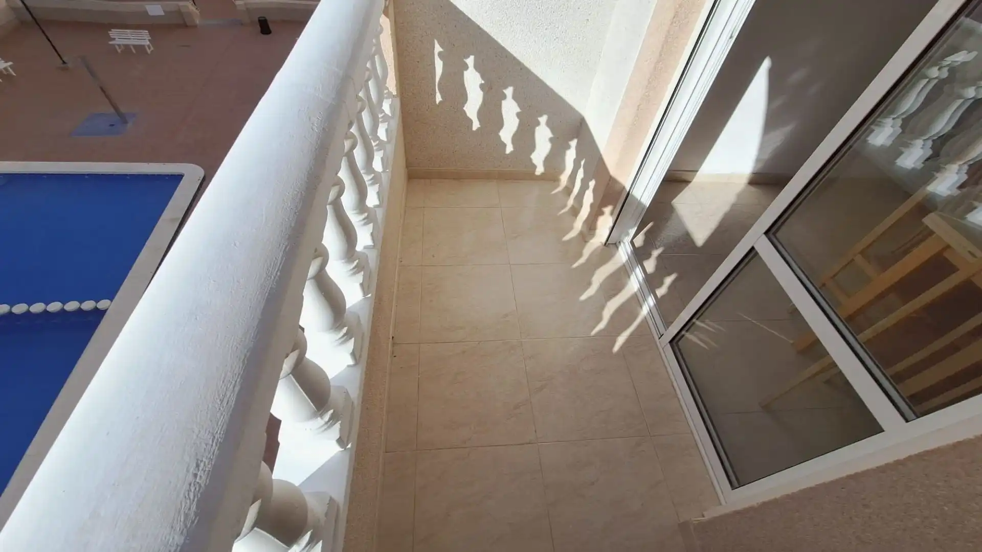 Terraza de Piso en venta en Torrevieja con Piscina comunitaria