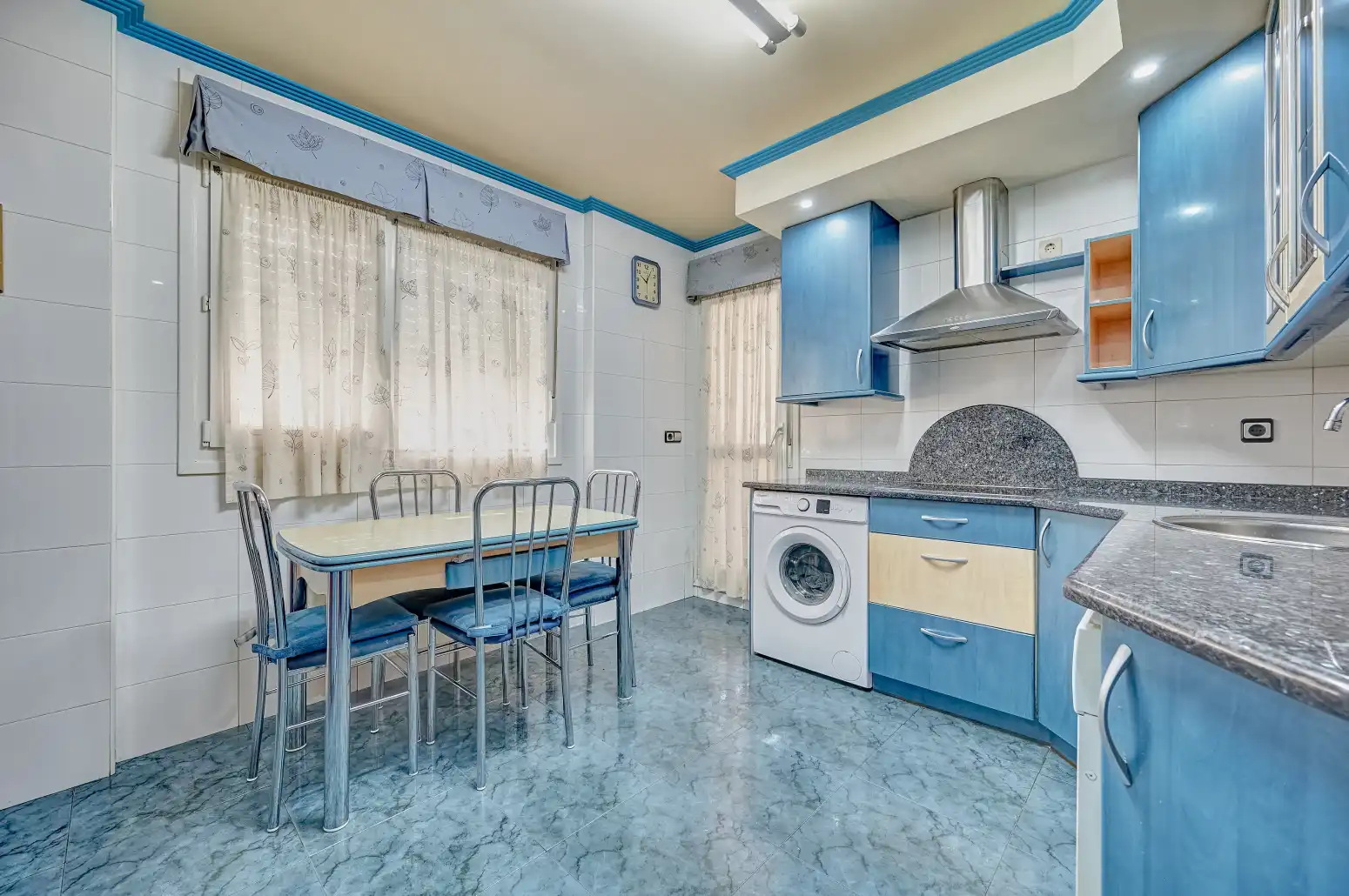 Cocina de Piso en venta en Ansoáin / Antsoain con Calefacción, Parquet y Trastero