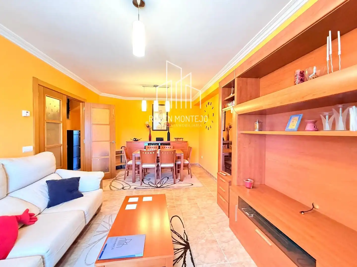 Sala de estar de Casa adosada en venta en Galindo y Perahuy con Calefacción, Jardín privado y Terraza