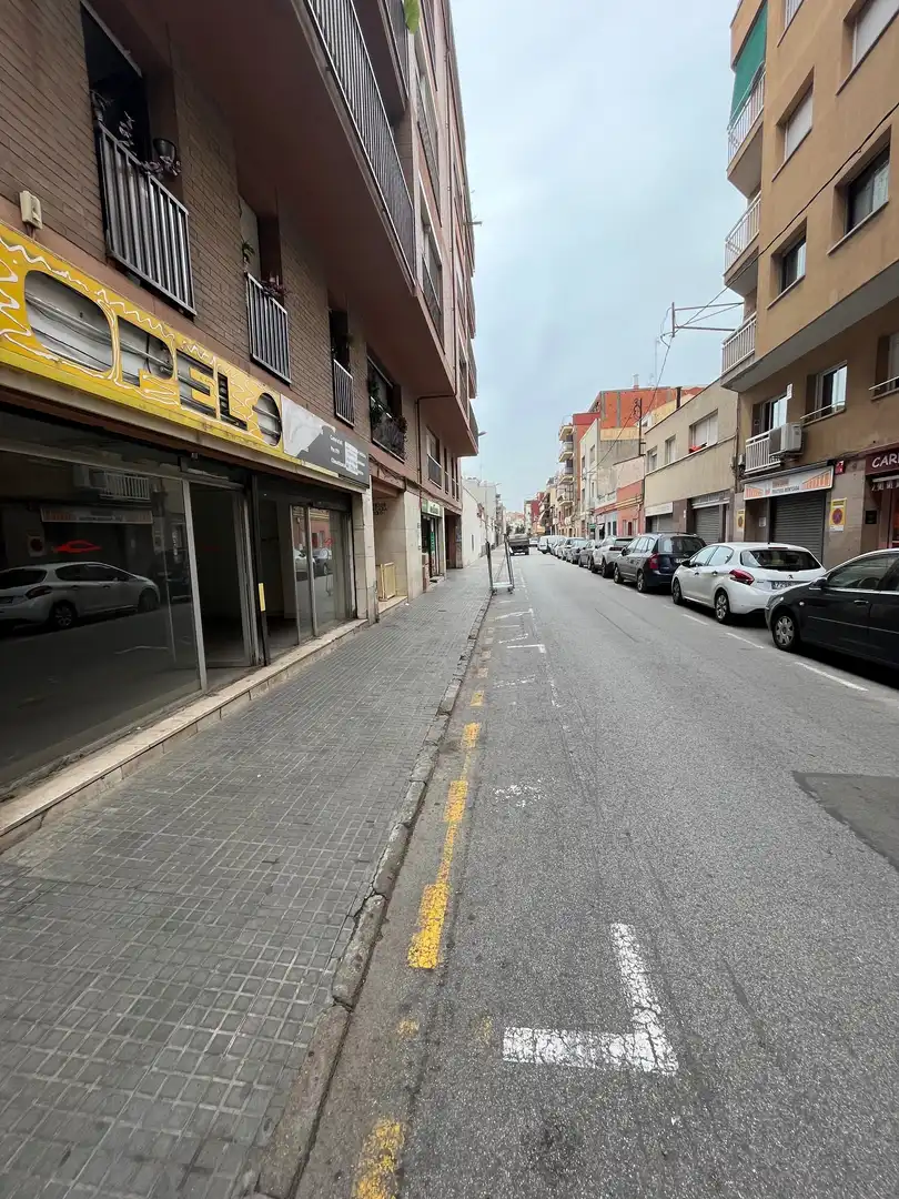Local comercial en venta en Carrer Santiago Rusiñol 2, imagen 8