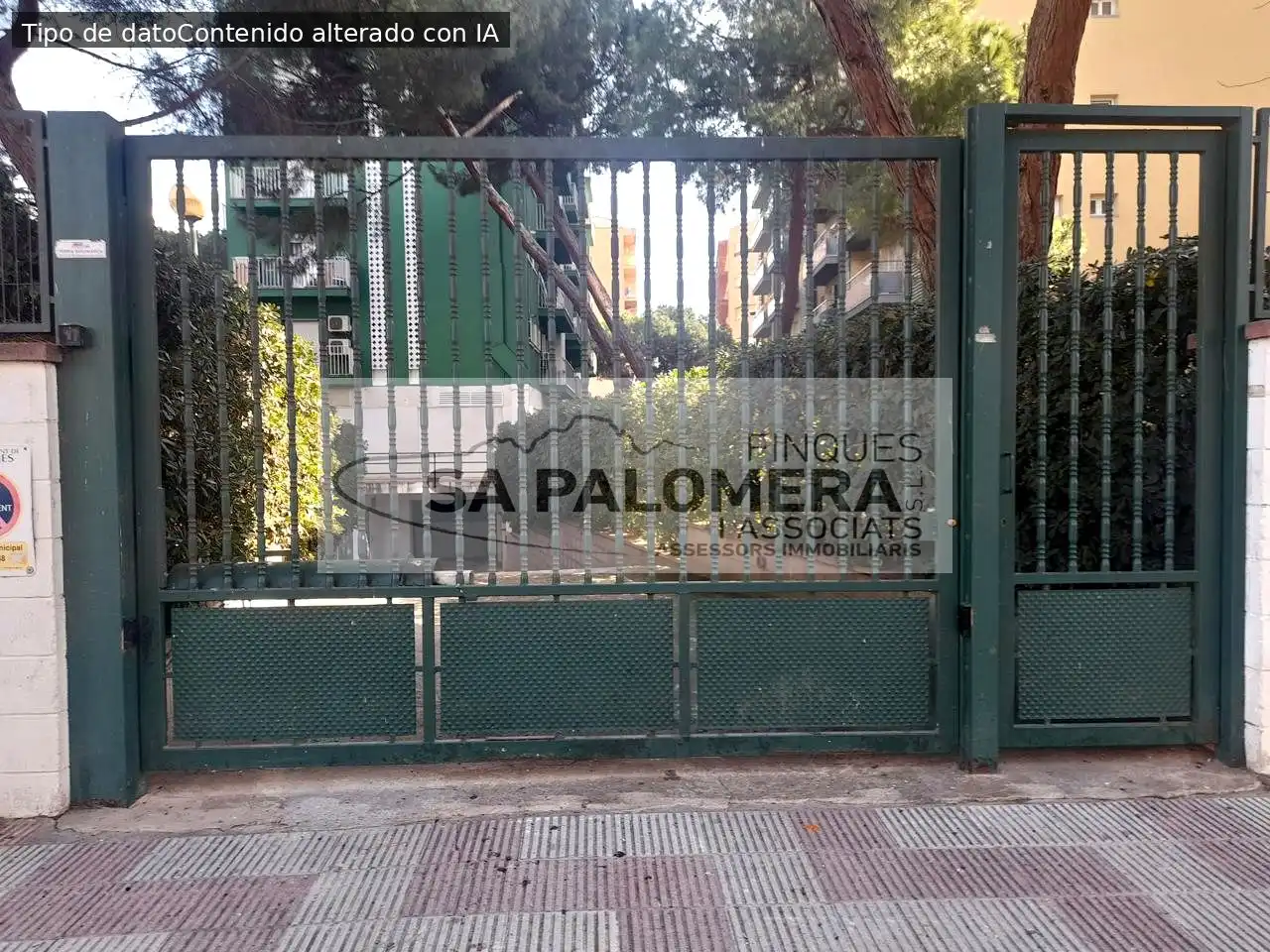 Aparcamiento en venta en Els Pins, imagen 3