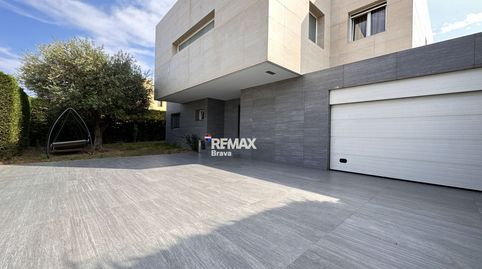 Empuriabrava  Exclusiva villa contemporánea con piscina privada y 3 suites en orientación sur, imatge 4