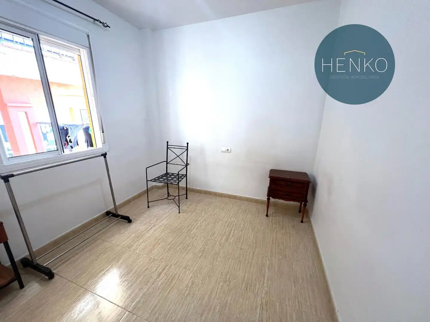 Habitación de Piso en venta en Lepe con Trastero, Balcón y Alarma