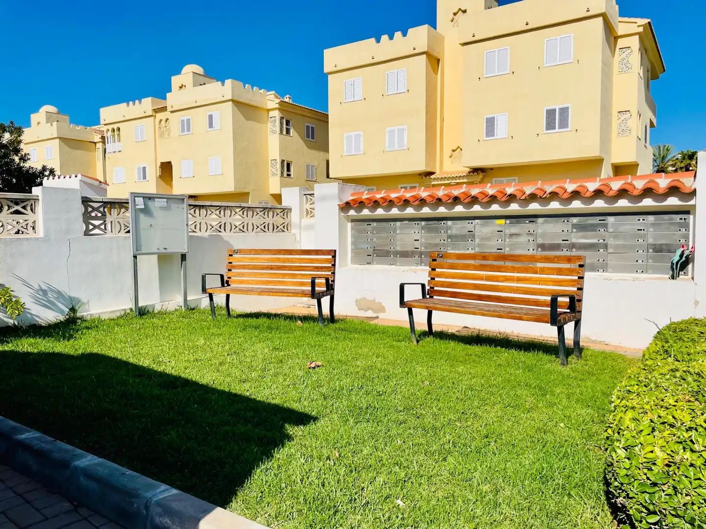 Terrasse von Wohnungen zum Verkauf in Dénia mit Klimaanlage, Heizung und Privatgarten
