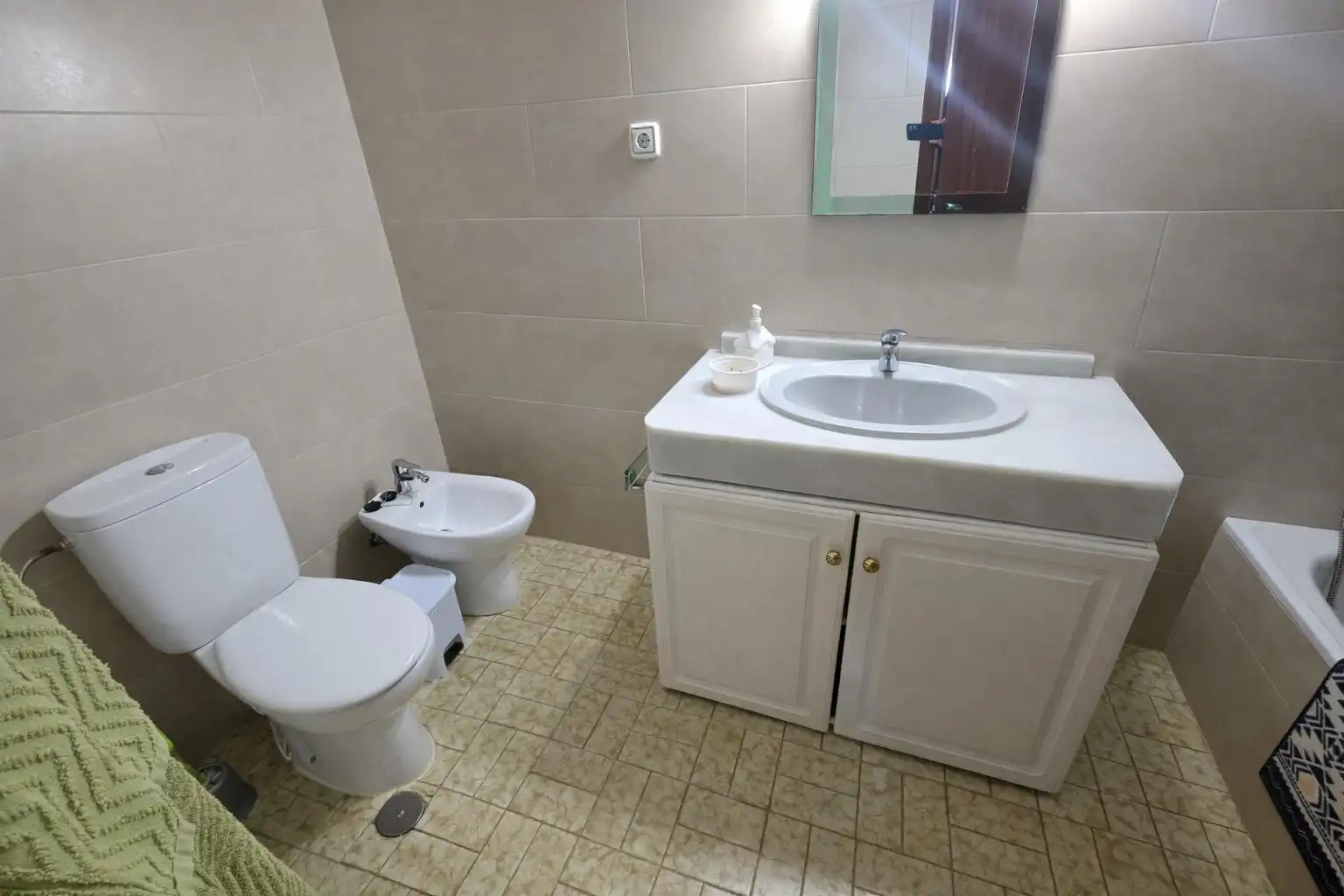 Baño de Apartamento de alquiler en San Roque