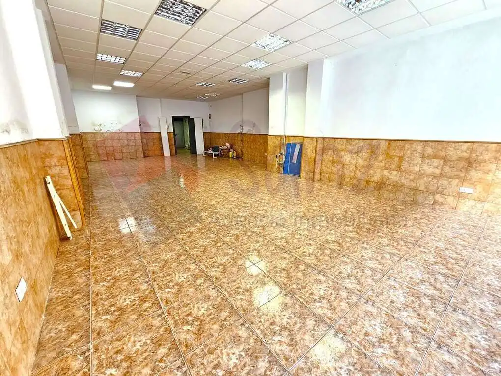 Geschaftsraum zum Verkauf in  Logroño