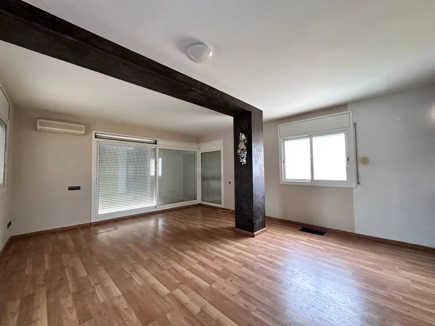 Habitación de Casa o chalet en venta en La Bisbal del Penedès con Parquet