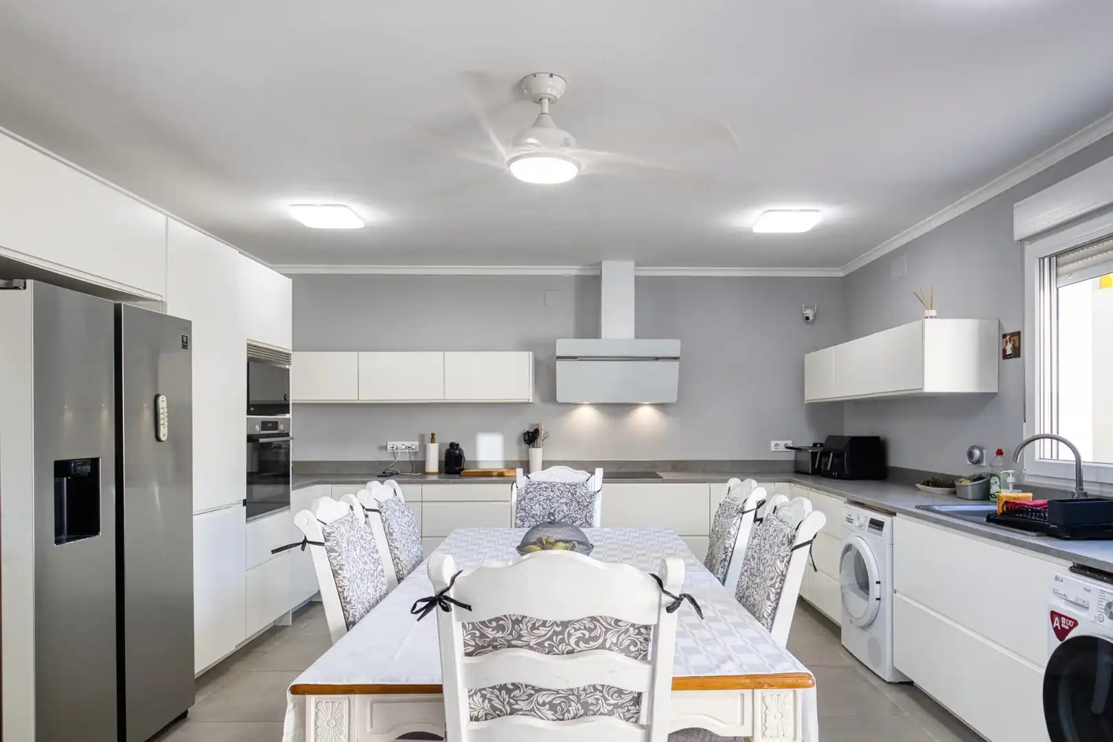 Cocina de Casa adosada en venta en Torre-Pacheco con Aire acondicionado, Calefacción y Jardín privado