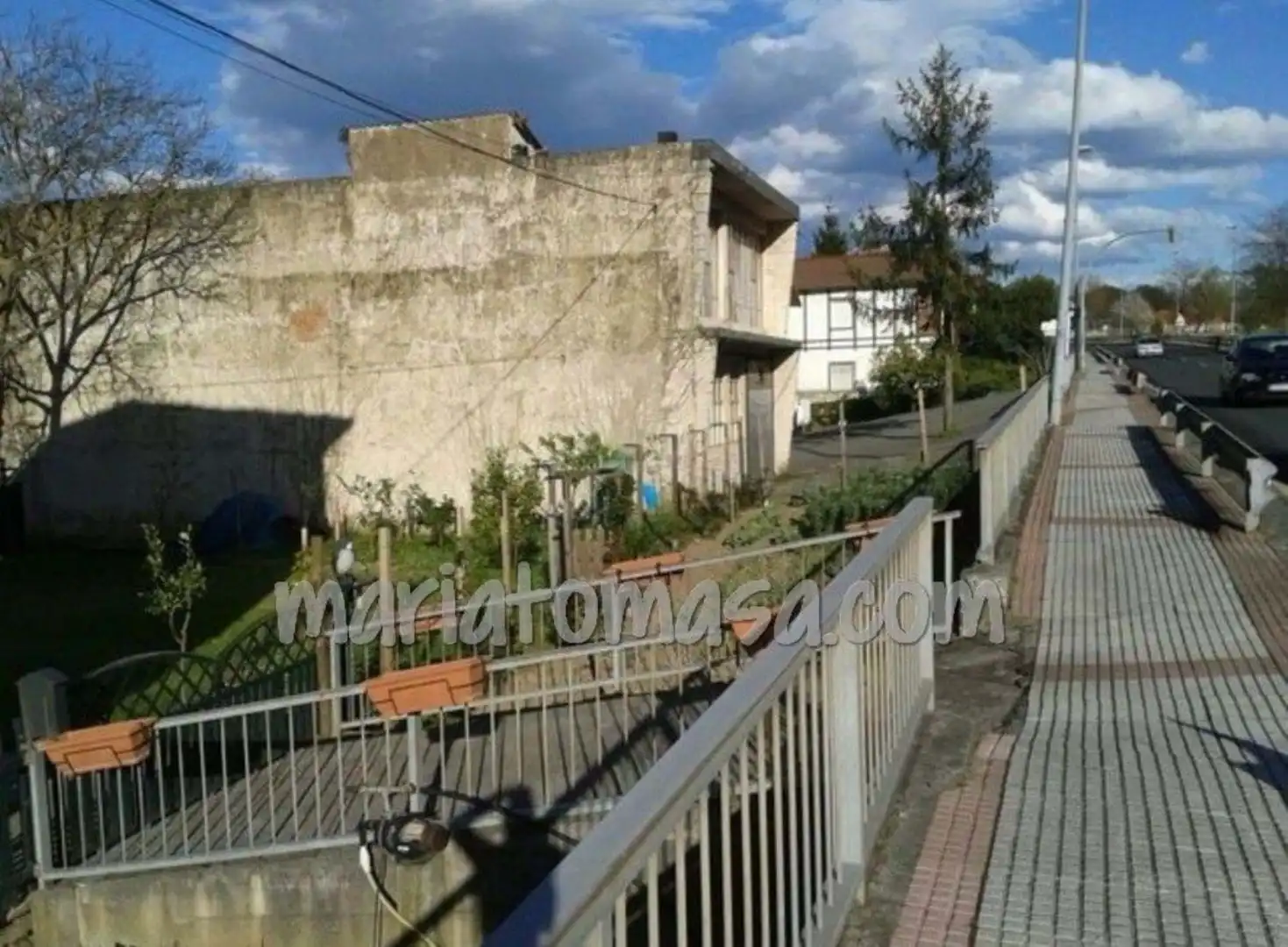 Vista exterior de Residencial en venda en Sondika