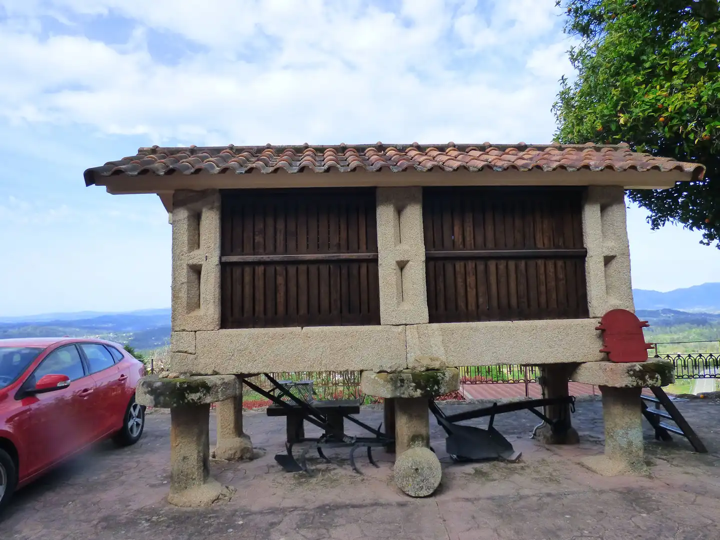 Außenansicht von Haus oder Chalet zum Verkauf in As Neves   mit Privatgarten, Terrasse und Ofen