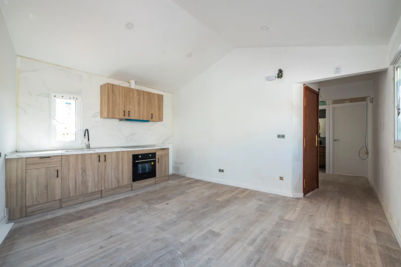 Küche von Dachboden zum Verkauf in Mataró mit Parkett, Terrasse und Ofen