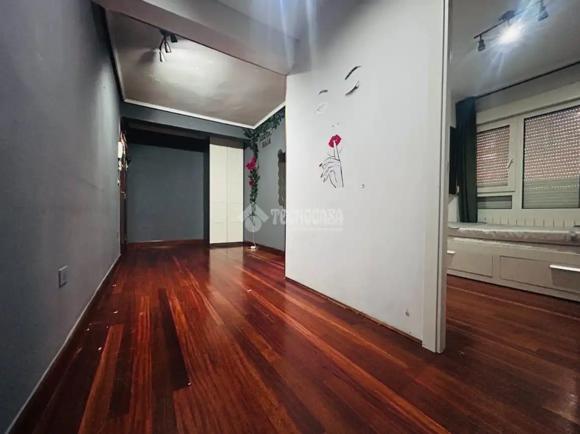 Piso en venta en Bilbao  con Parquet