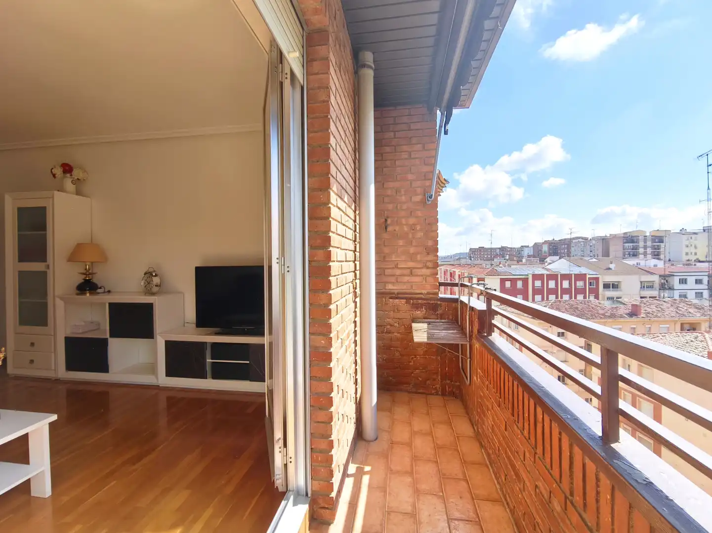 Terrassa de Pis en venda en  Logroño amb Calefacció, Parquet i Terrassa