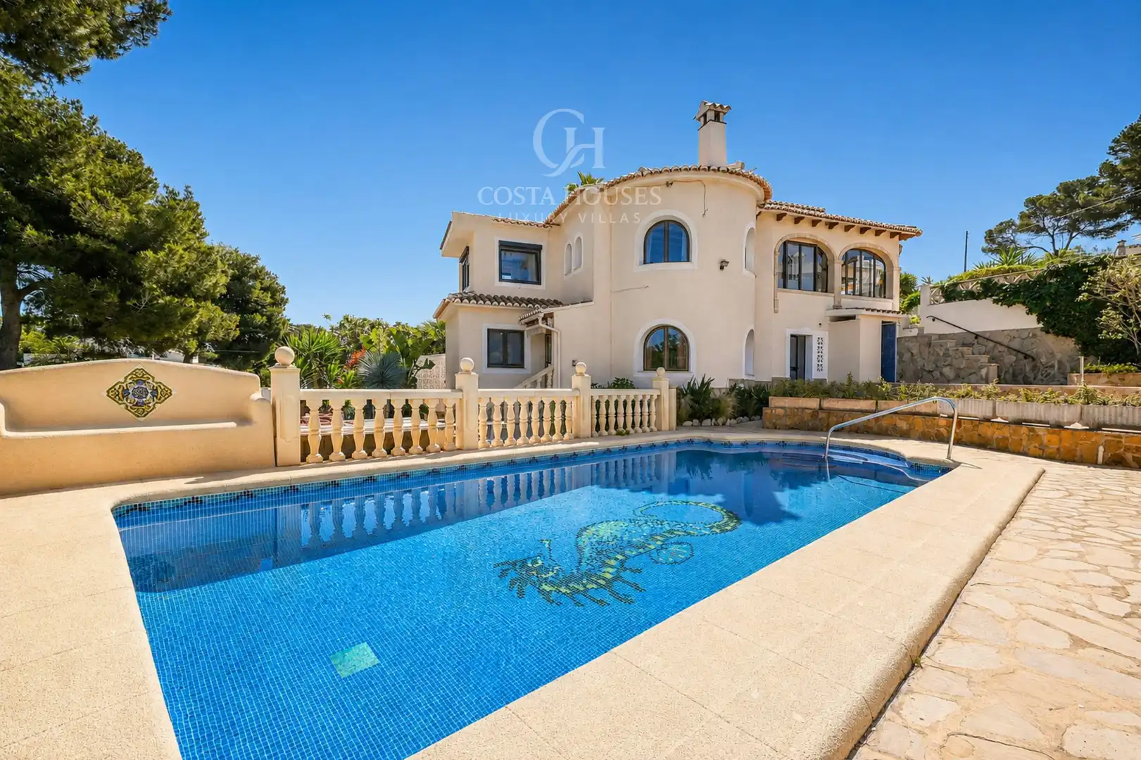 Vista exterior de Casa o xalet en venda en Jávea / Xàbia amb Calefacció, Jardí privat i Terrassa