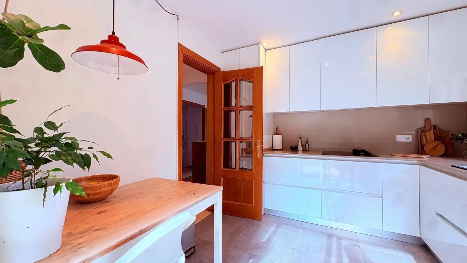 Cuina de Casa o xalet en venda en Castellar del Vallès amb Calefacció, Jardí privat i Terrassa