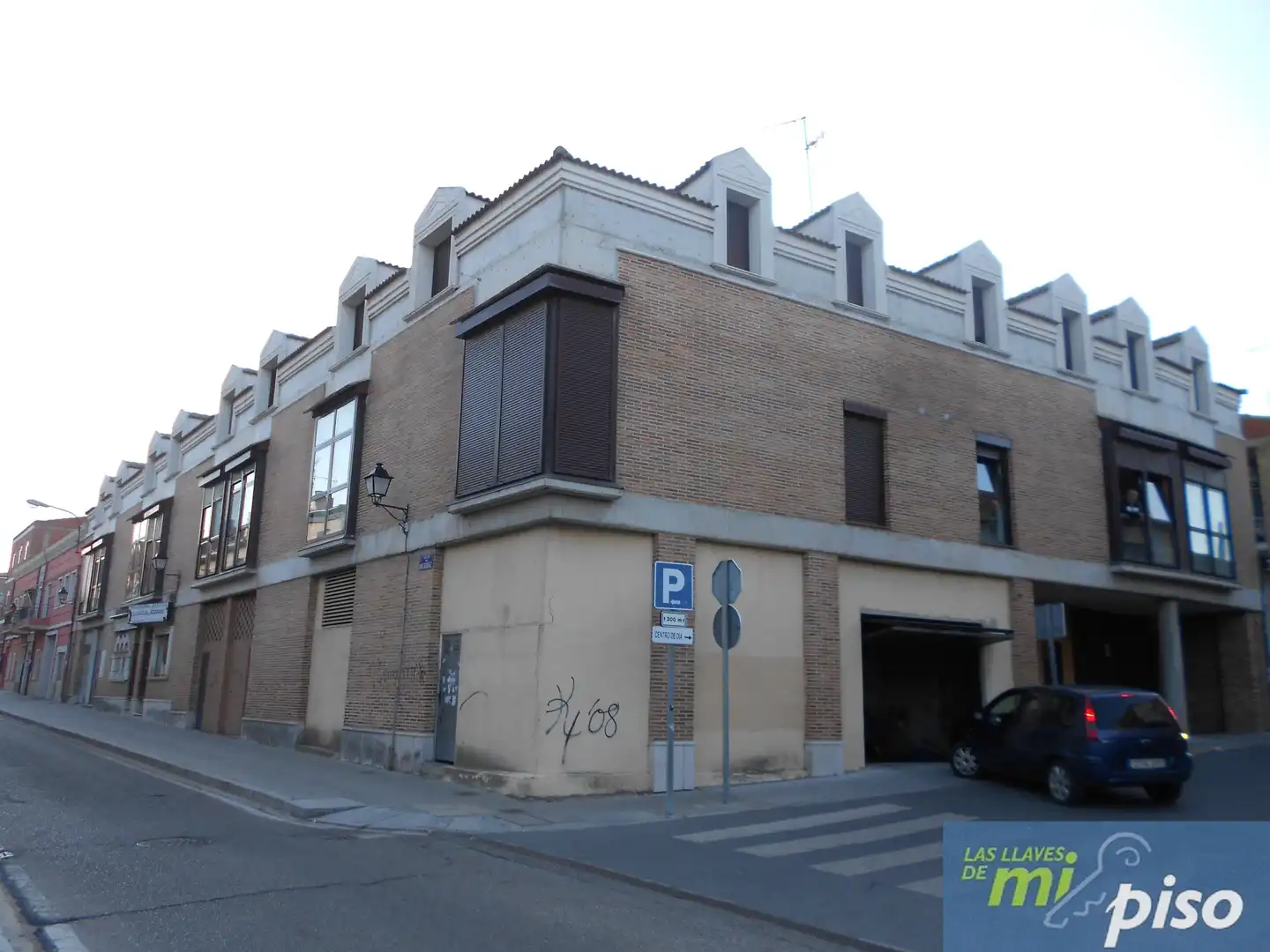 Exterior view of Garage for sale in Tordesillas