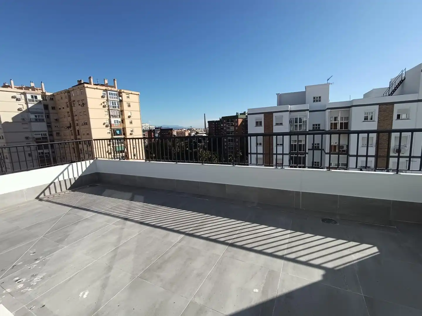 Penthouse with pool to rent in Carretera de Cádiz, imagen 4